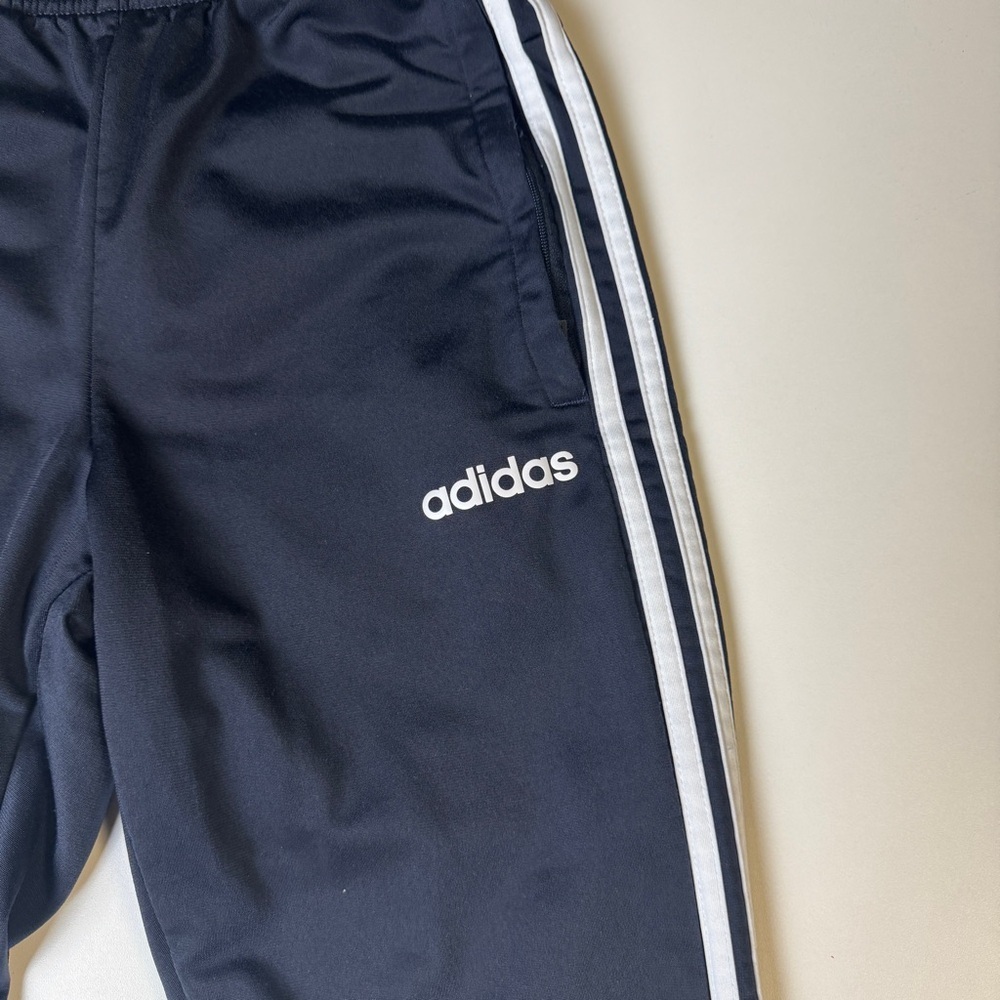 Adidas Sweatpants Kids XS Navy Blue White Iconic Stripes Athletic